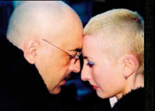 შოუსმოყვარულ მეფეზე – ირაკლი ჩარკვიანზე –  “მე ადამიანი გამოვაღვიძე…  ყოველ მეათეს შეუძლია მეფე დაირქვას”…