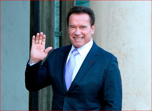 არნოლდ შვარცნეგერი ბოდიბილდრების კონკურსში მონაწილეობდა: - "მერე რა რომ 70 წლის ვარ ეს მხოლოდ რიცხვია ჩემს პასპორტში"