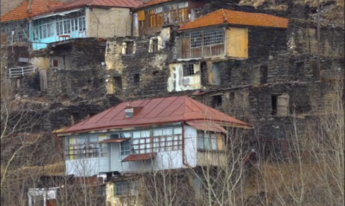 "რაიც დღეს არის, ხვალ იმაზე უარესი იქნება" -   სნოს ხეობის მკვიდრი, რომელიც 18 წელია მარტო ცხოვრობს  