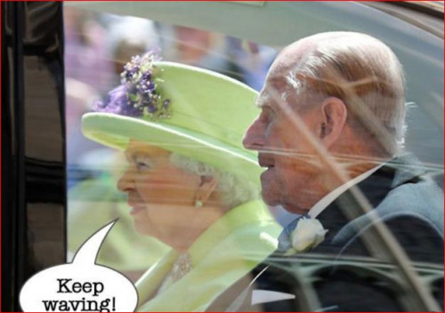 პრინცი ჰარის და მეგან მარკლის ქორწლილის ცერემონიის ყველაზე მხიარული და უცნაური ლუქები - "ჰარი, აქ ვარ! მეც შემირთე რა ცოლად!"