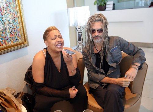 ლიზა ფიშერი საქართველოშია - ორი &bdquo;გრემის&ldquo; მფლობელი &bdquo;ოქროს ტალღის&ldquo; სპეციალური სტუმარია (+ფოტოგალერეა)