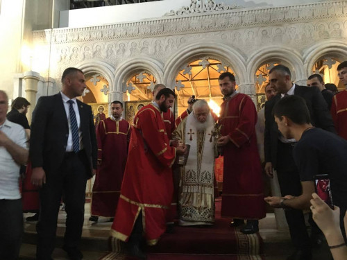 "ღმერთმა ინებოს მიღებული იყოთ სასწავლებელში" - პატრიარქმა აბიტურიენტები დალოცა (ვიდეო)