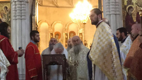 "ღმერთმა ინებოს მიღებული იყოთ სასწავლებელში" - პატრიარქმა აბიტურიენტები დალოცა (ვიდეო)