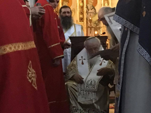 "ღმერთმა ინებოს მიღებული იყოთ სასწავლებელში" - პატრიარქმა აბიტურიენტები დალოცა (ვიდეო)