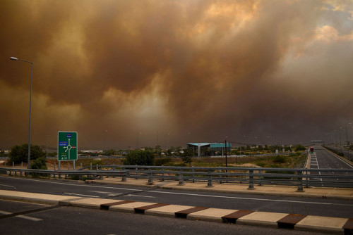 ცეცხლის ალში გახვეული საბერძნეთი - ფოტოამბავი