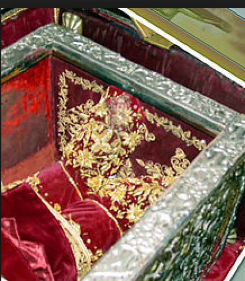  წმ. სპირიდონ ტრიმიფუნტელი ლუსკუმადან, წელიწადში სამჯერ გამოდის, სამ დღიანი მოლოცვისათვის 